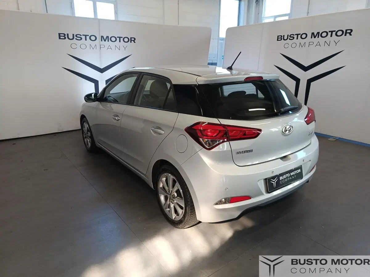 Hyundai i20 usata a Varese (6)
