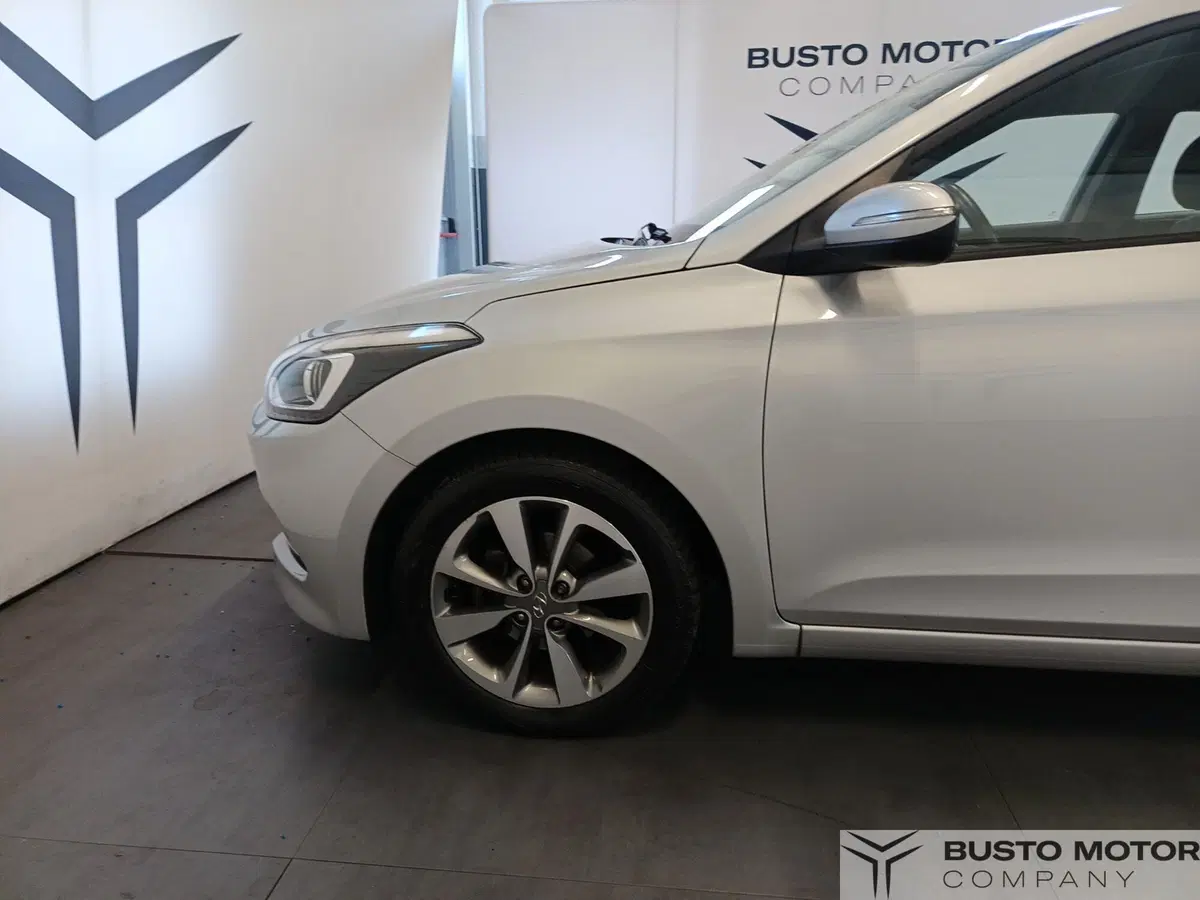 Hyundai i20 usata a Varese (7)