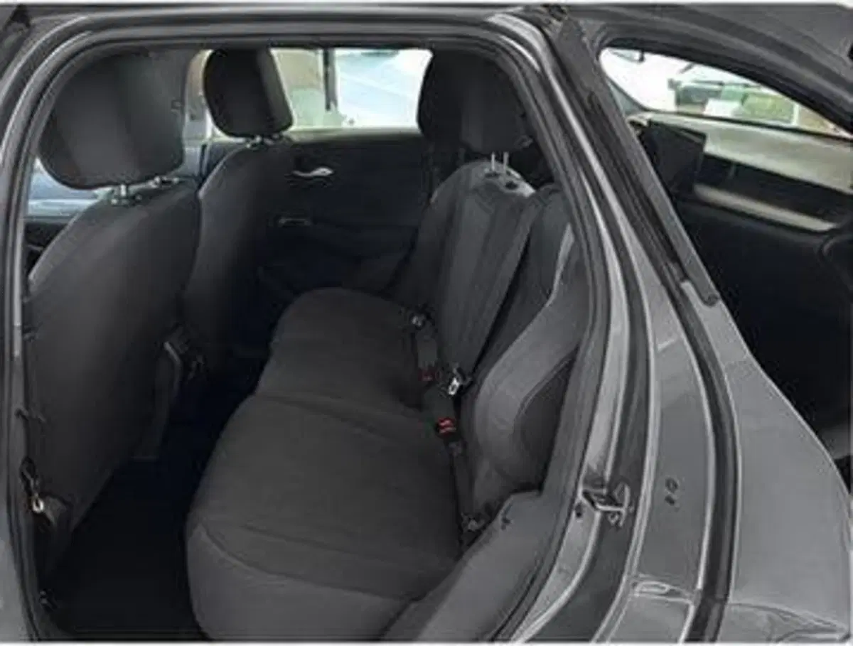 Byd Dolphin G DM-i nuova a Bologna (5)