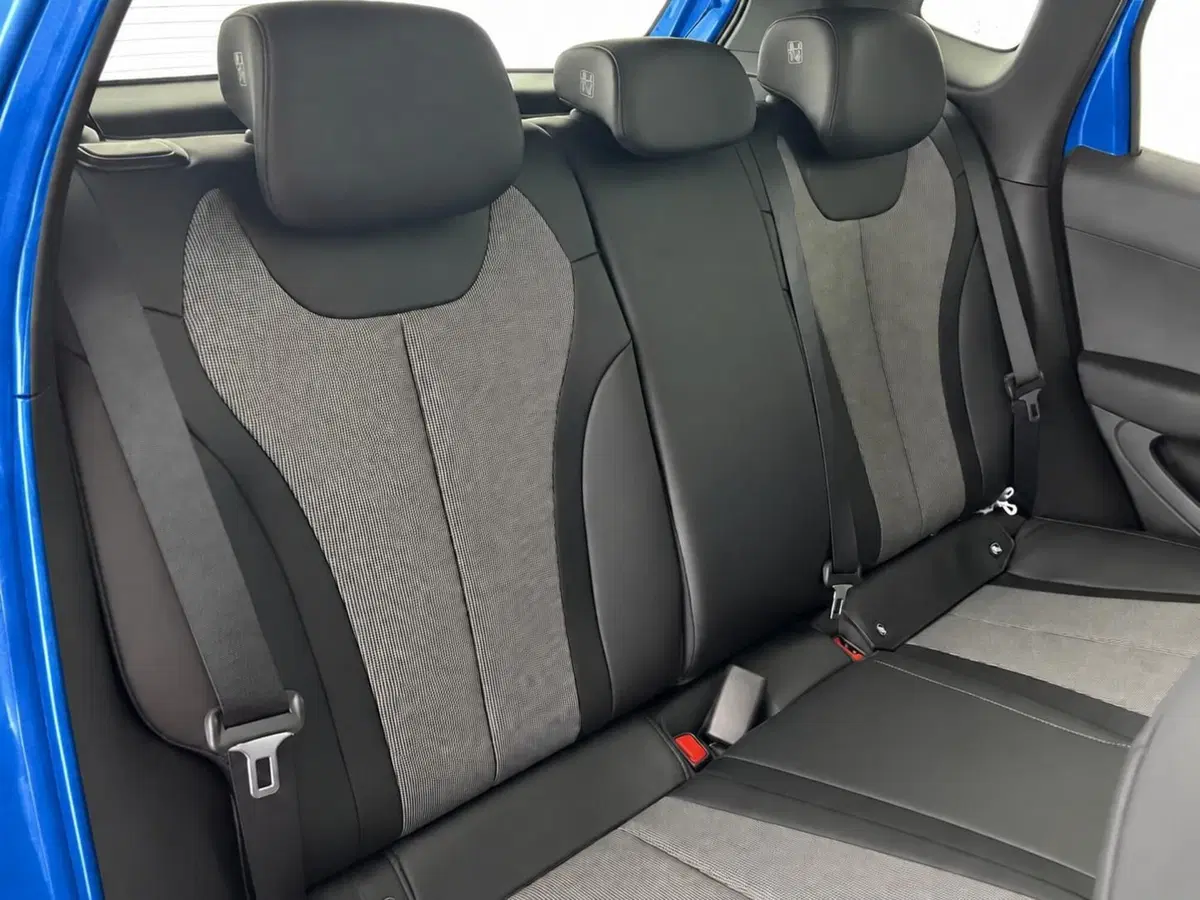 Byd Dolphin G DM-i nuova a Bologna (13)