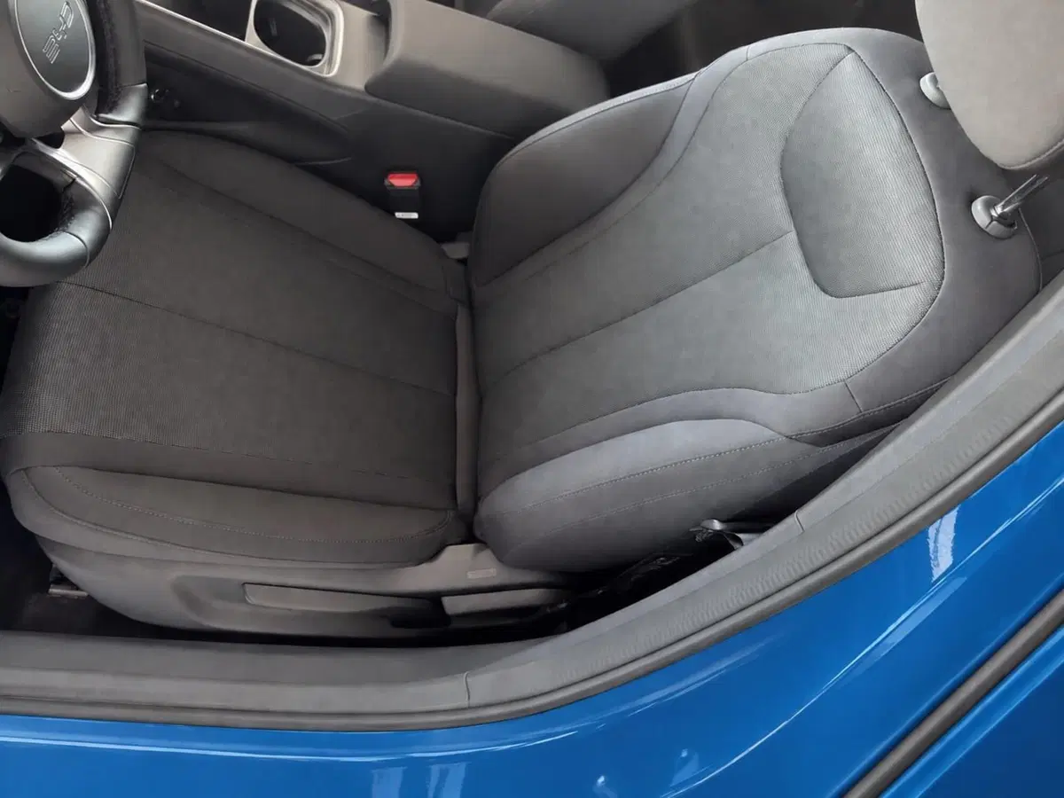 Byd Dolphin G DM-i nuova a Bologna (7)