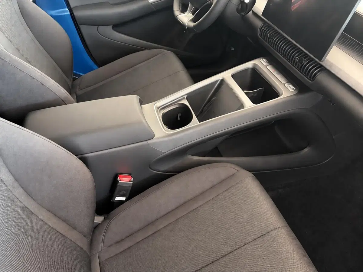 Byd Dolphin G DM-i nuova a Bologna (9)