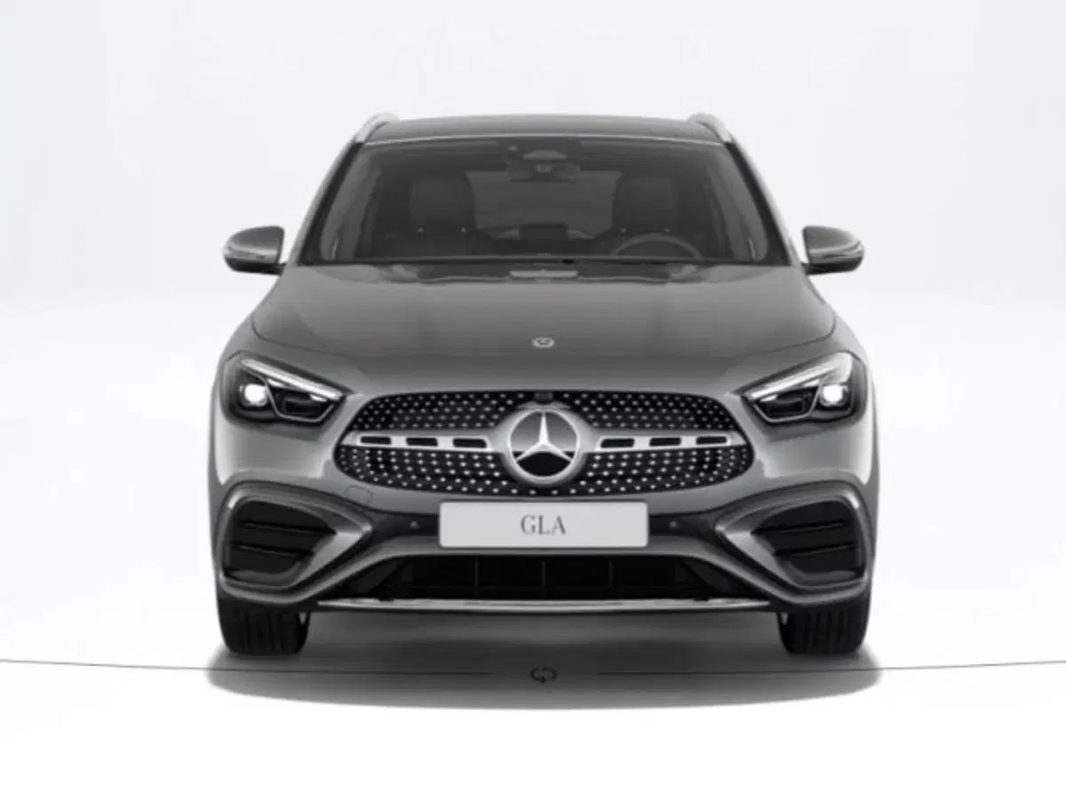 Mercedes-Benz GLA SUV nuova a Verona (3)