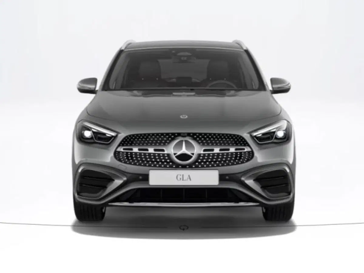 Mercedes-Benz GLA SUV nuova a Verona (3)