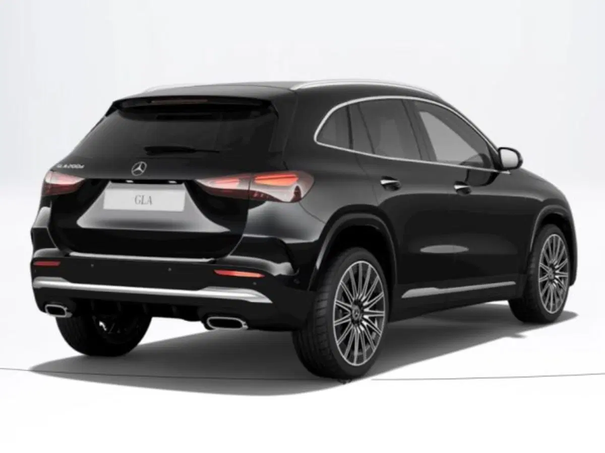 Mercedes-Benz GLA SUV nuova a Verona (2)