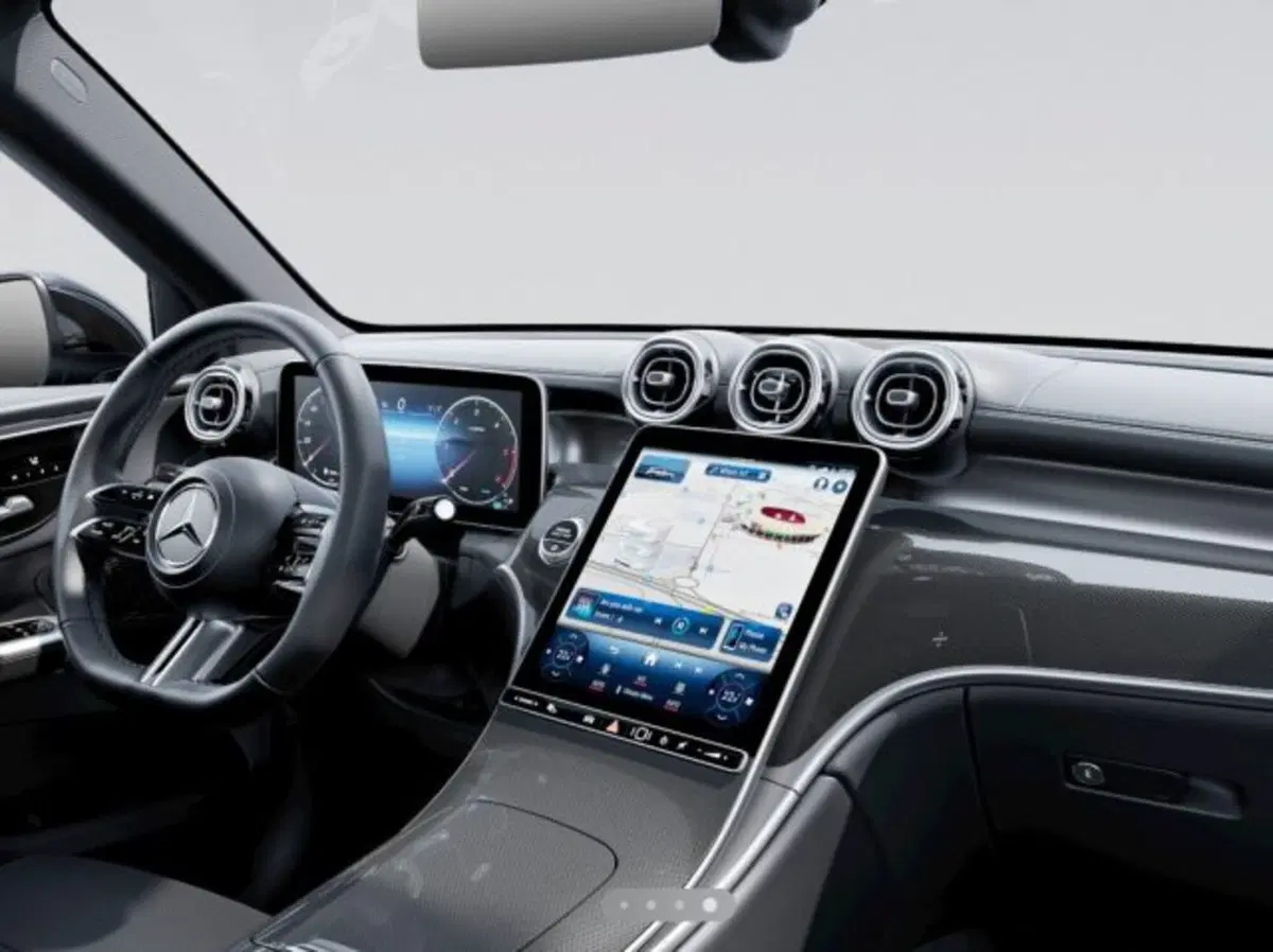 Mercedes-Benz GLC nuova a Verona (5)