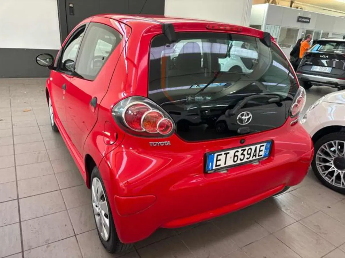 Toyota Aygo usata a Pesaro-Urbino (5)