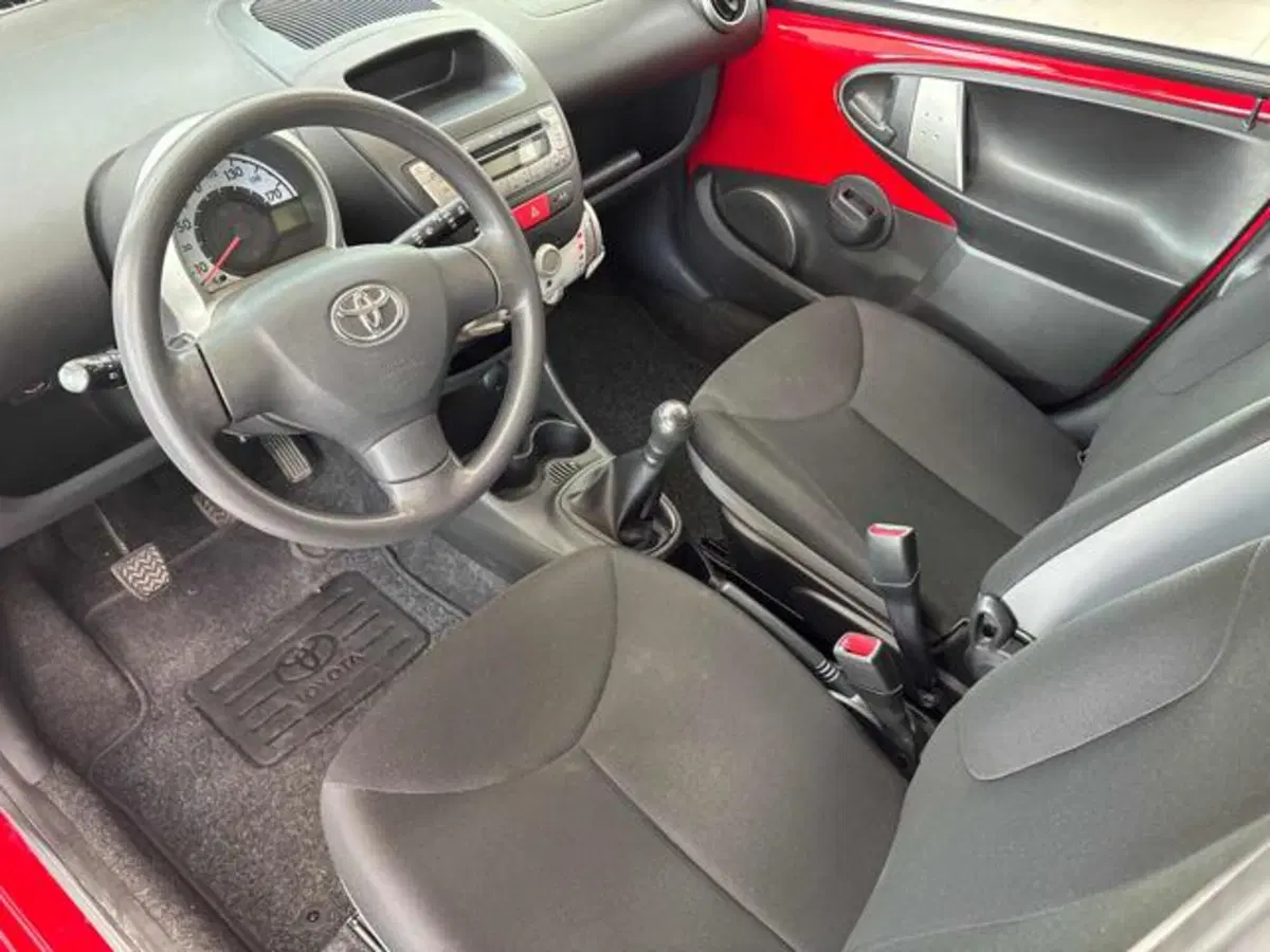 Toyota Aygo usata a Pesaro-Urbino (6)