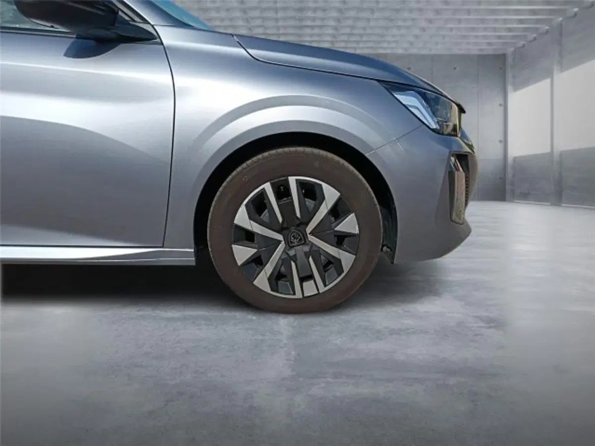 Peugeot 208 usata a Bari (8)