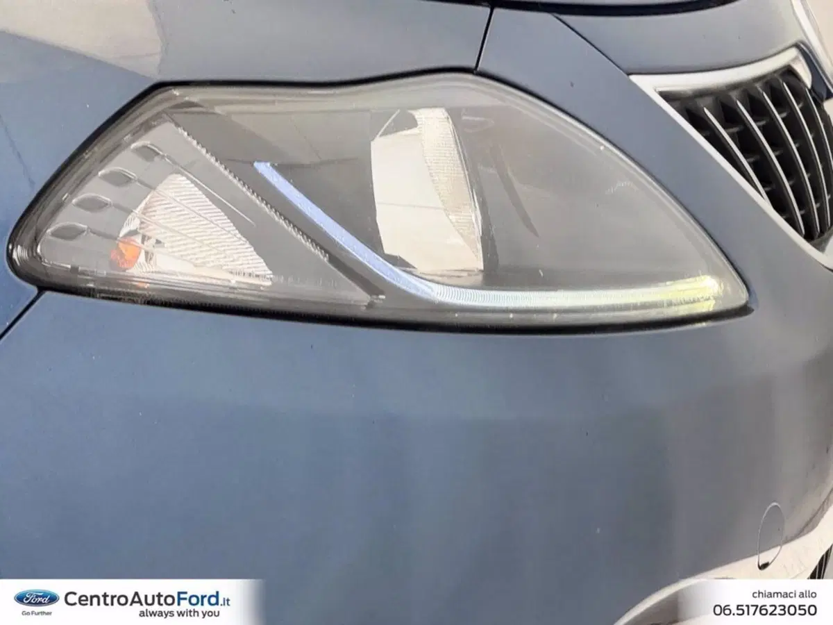Lancia Ypsilon usata a Roma (13)