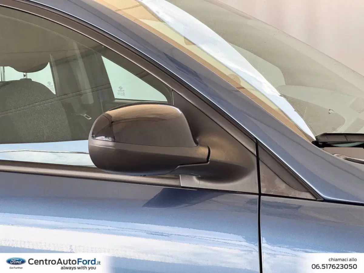 Lancia Ypsilon usata a Roma (15)
