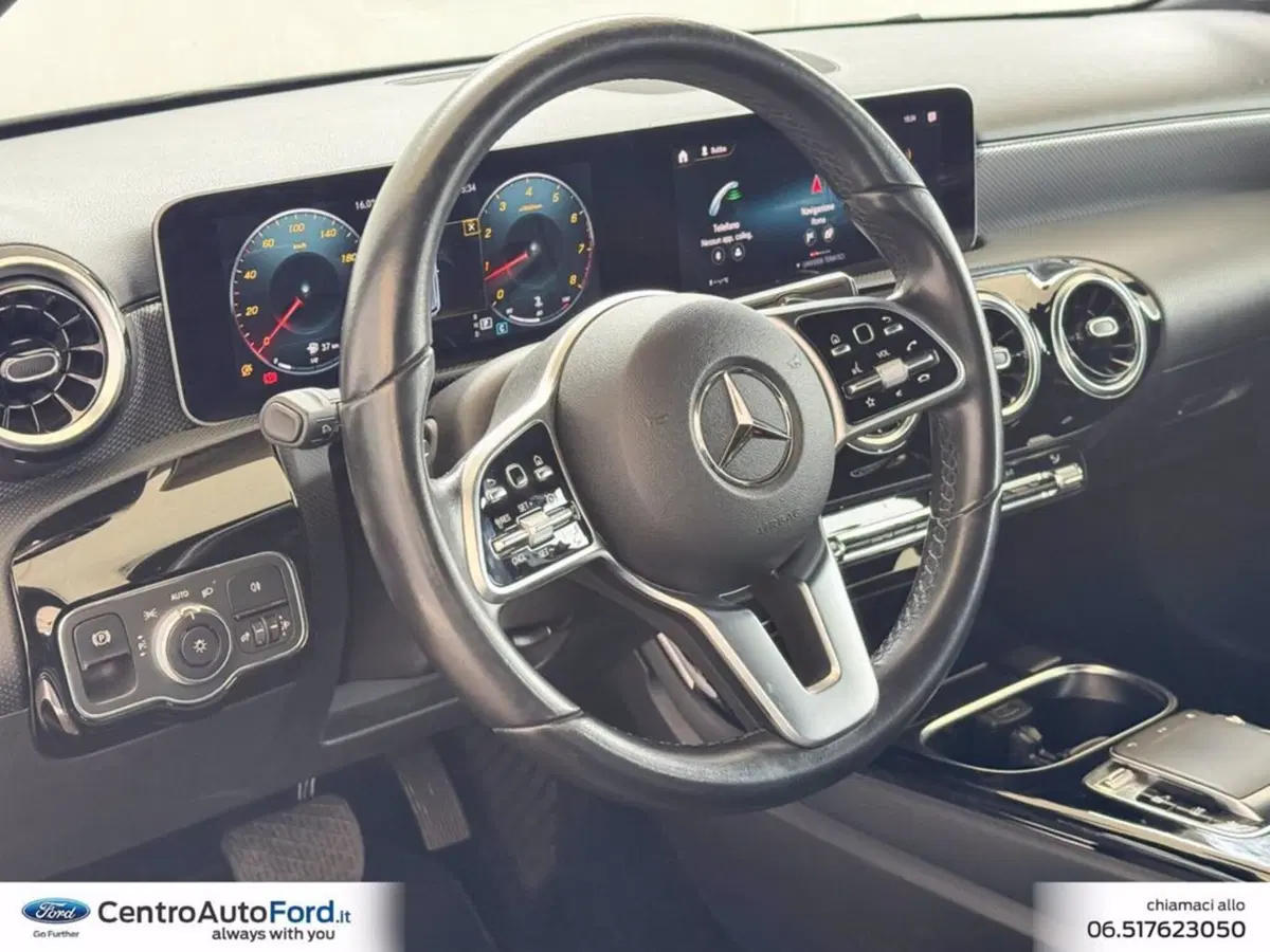 Mercedes-Benz Classe A Sedan usata a Roma (16)