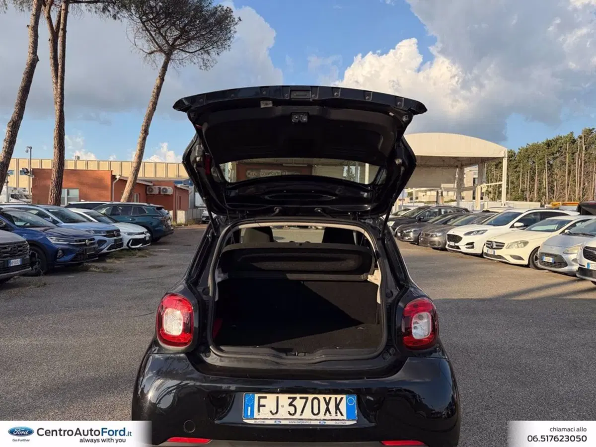 smart forfour usata a Roma (17)