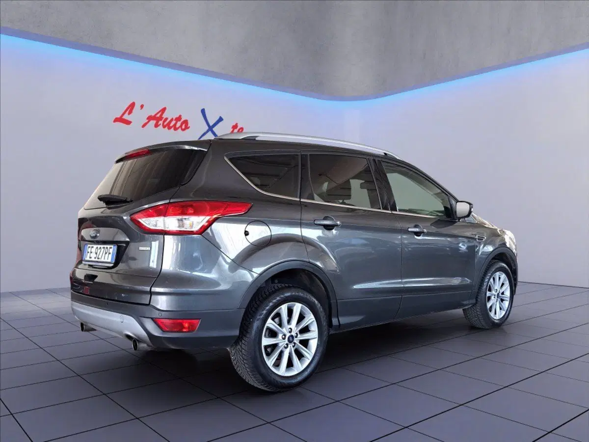 Ford Kuga usata a Milano (10)