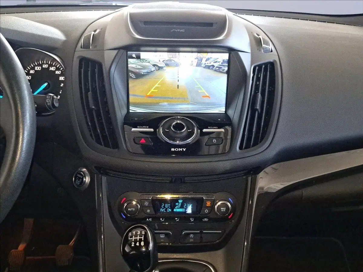 Ford Kuga usata a Milano (14)