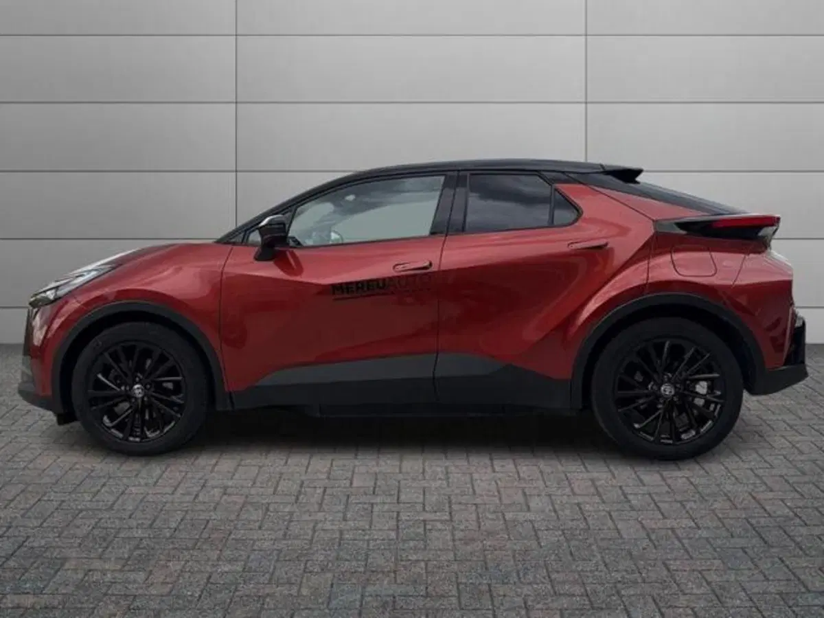 Toyota Toyota C-HR usata a Sassari (2)