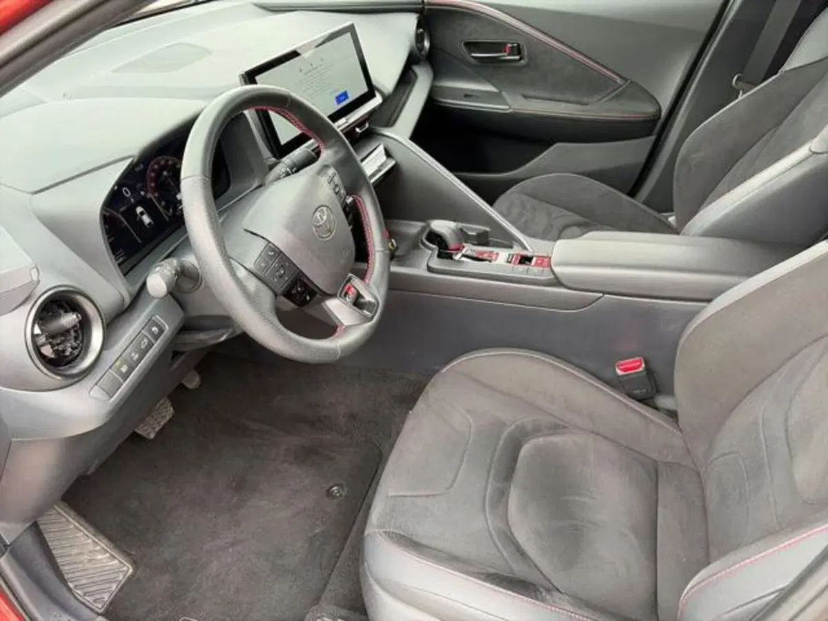 Toyota Toyota C-HR usata a Sassari (6)
