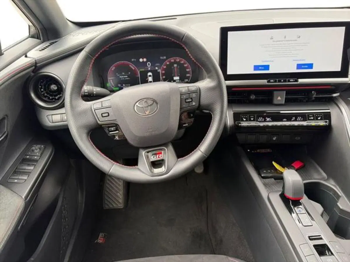 Toyota Toyota C-HR usata a Sassari (7)