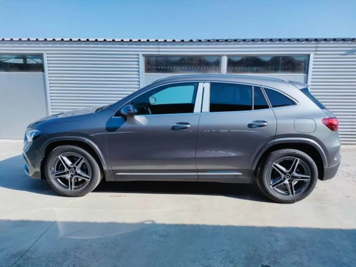 Mercedes-Benz GLA SUV nuova a Teramo (3)
