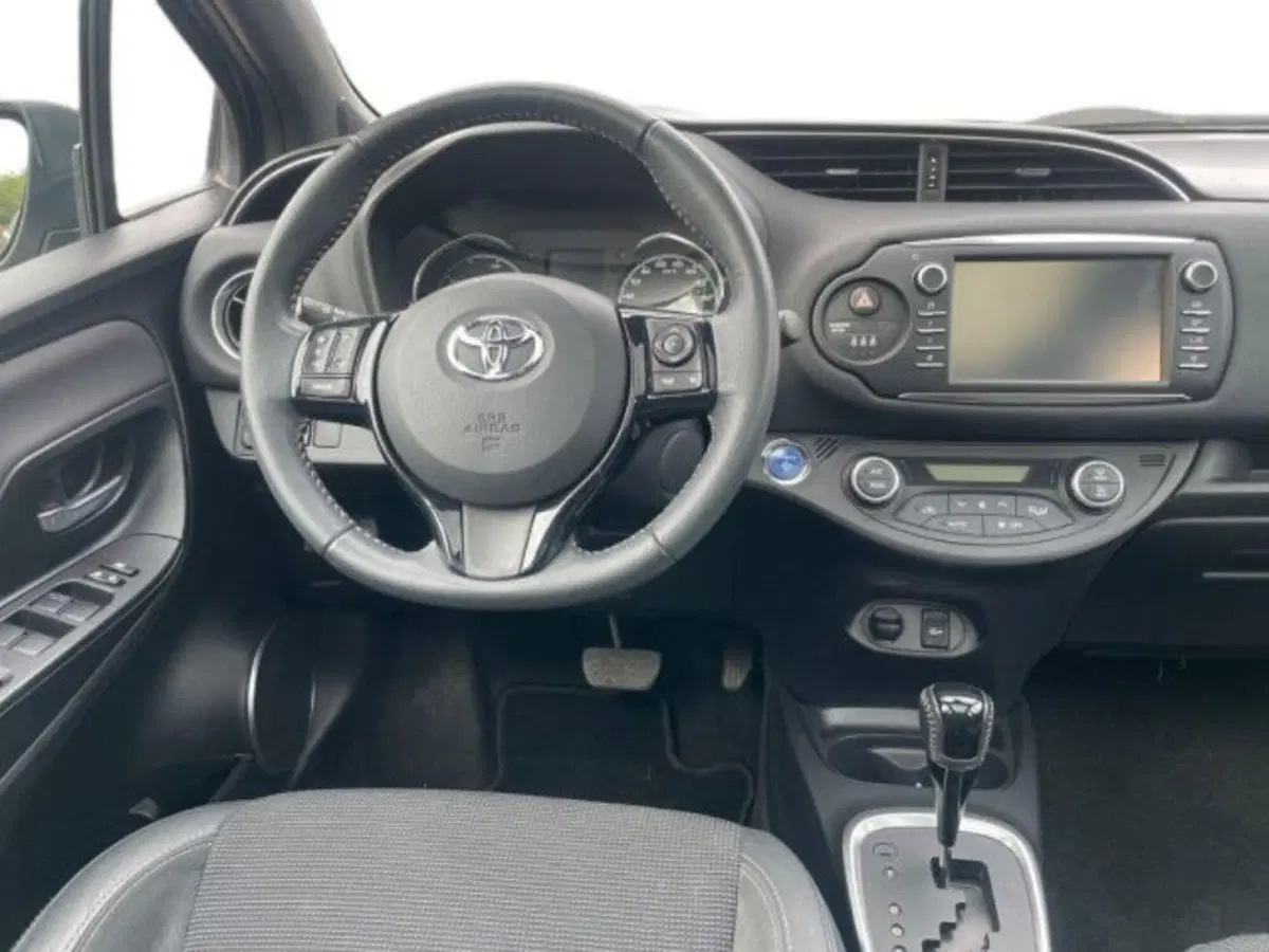 Toyota Yaris usata a Vercelli (7)