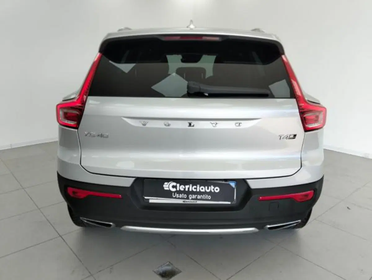 Volvo XC40 usata a Como (7)