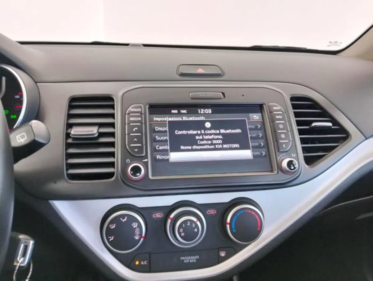 Kia Picanto usata a Como (13)