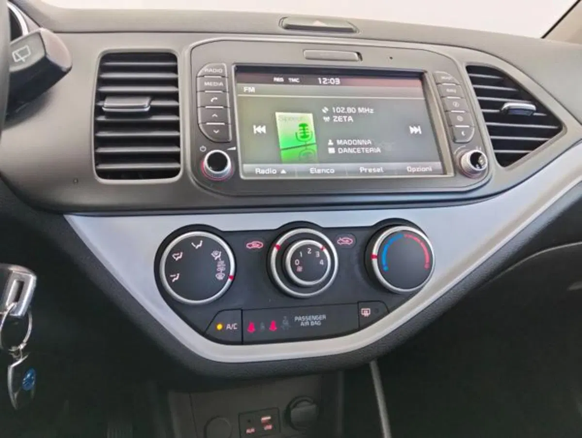 Kia Picanto usata a Como (16)