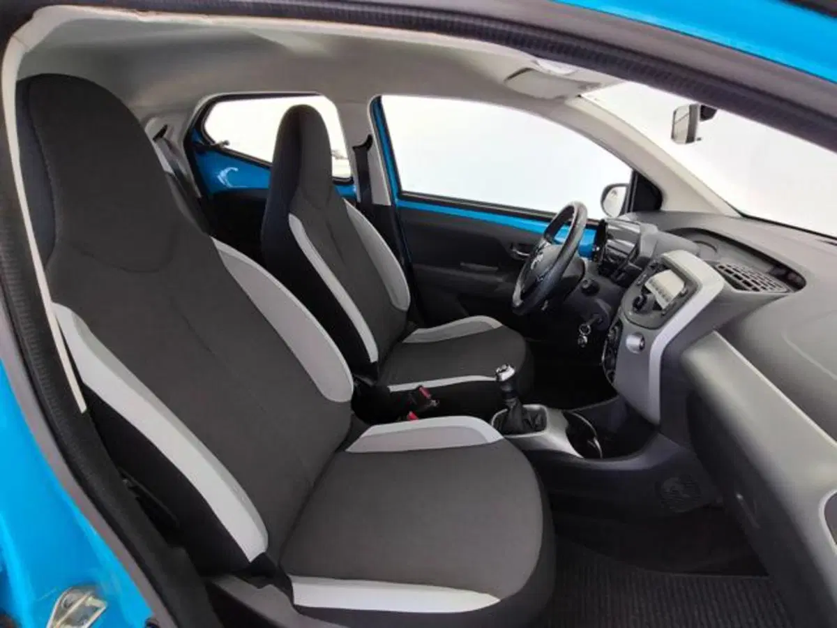 Toyota Aygo usata a Como (3)