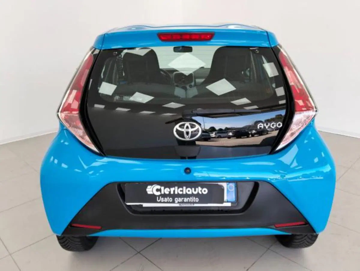 Toyota Aygo usata a Como (7)