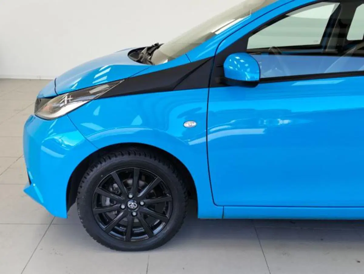Toyota Aygo usata a Como (9)