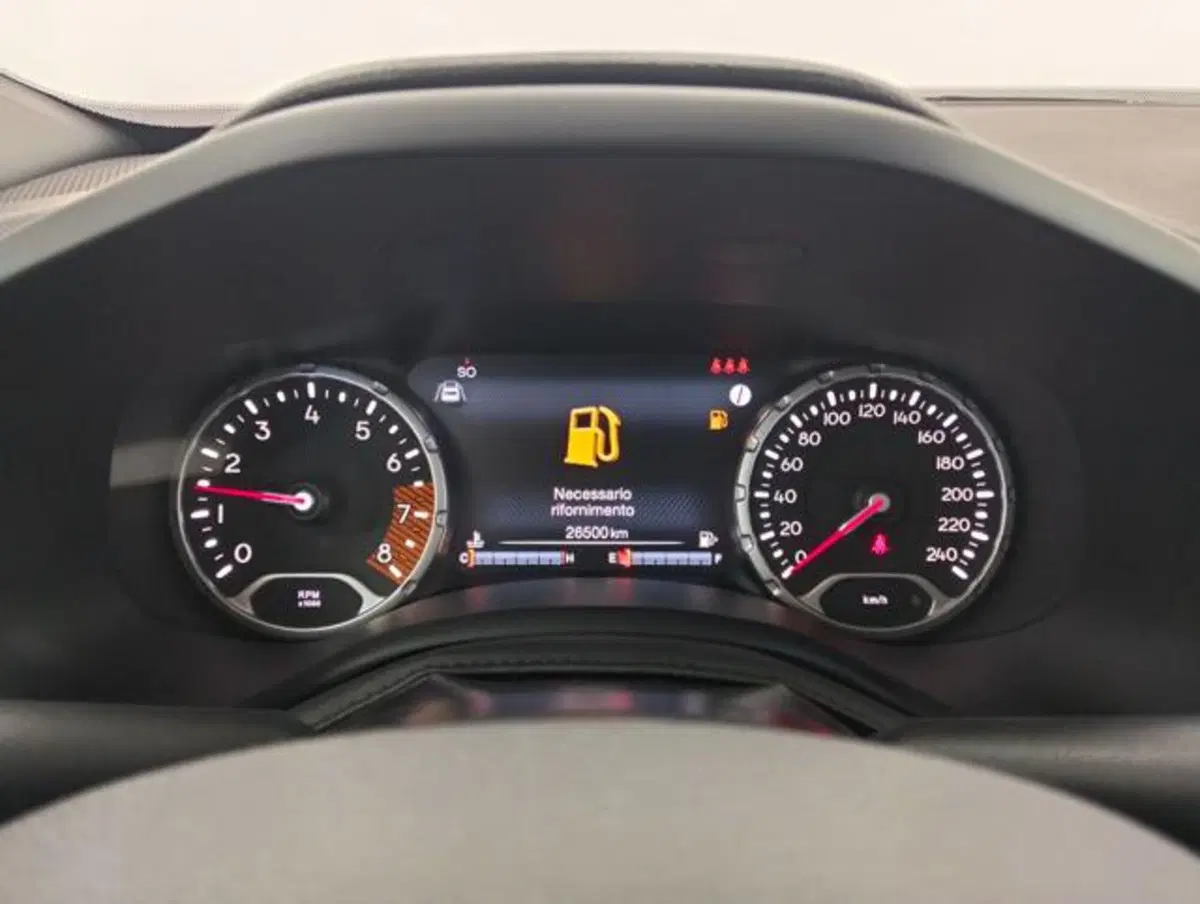 Jeep Renegade usata a Como (12)