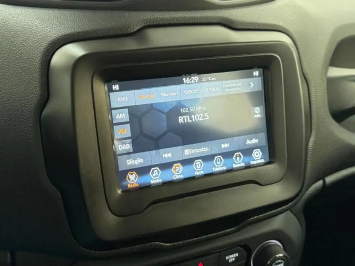 Jeep Renegade usata a Como (14)
