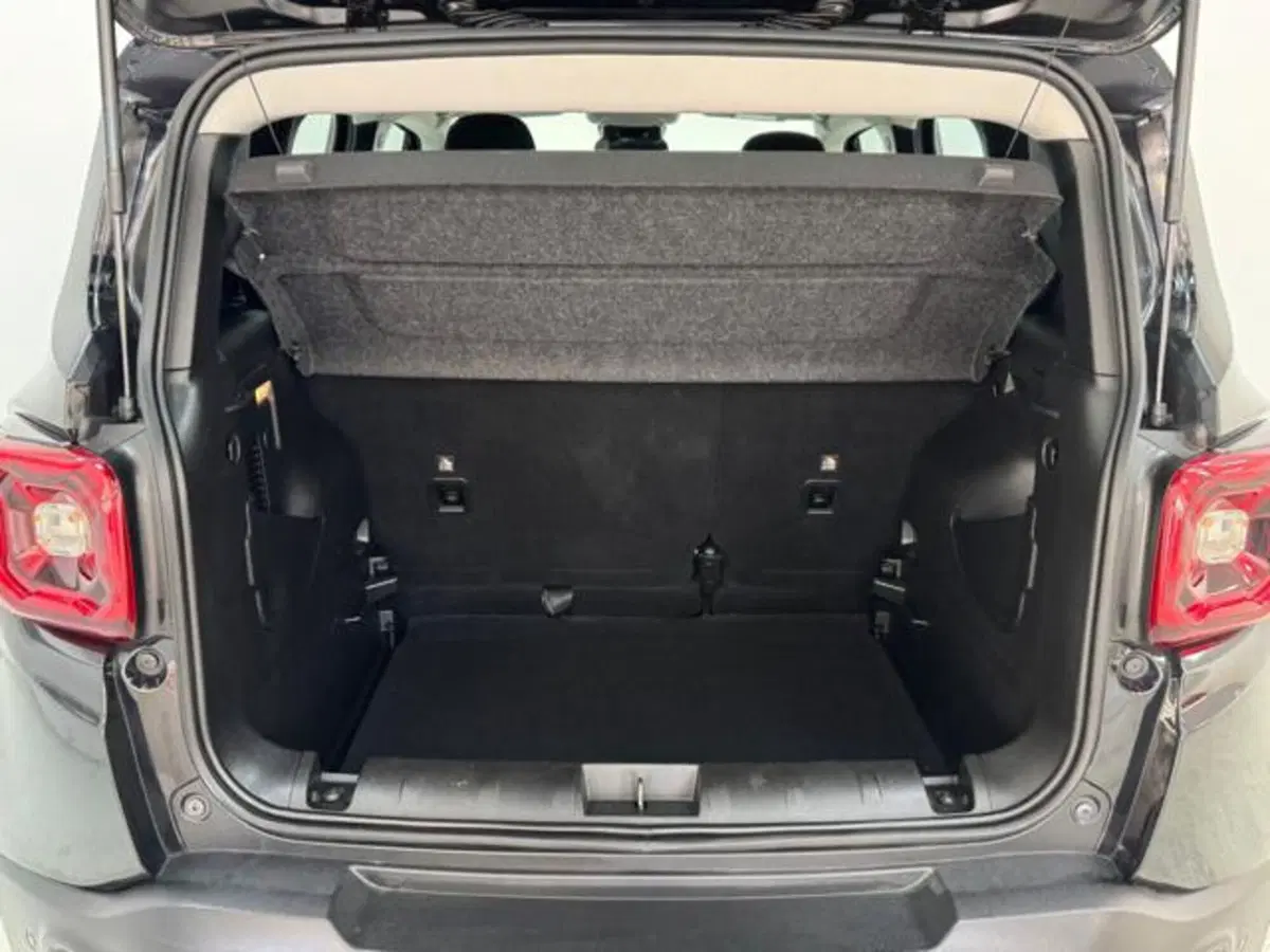 Jeep Renegade usata a Como (17)