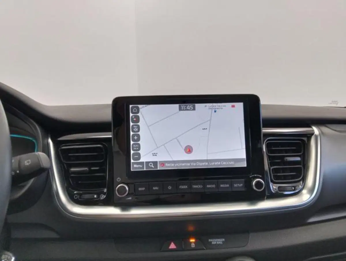 Kia Stonic usata a Como (13)