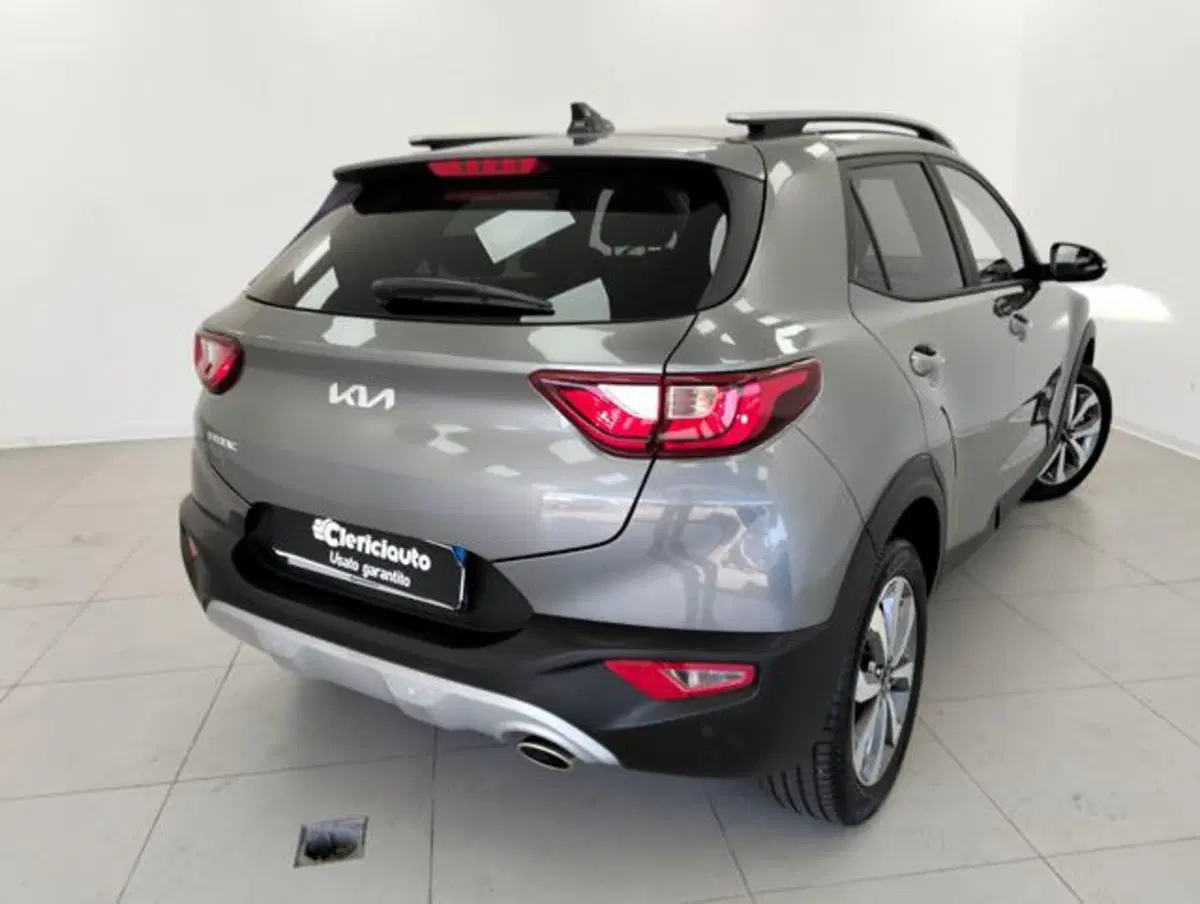 Kia Stonic usata a Como (2)
