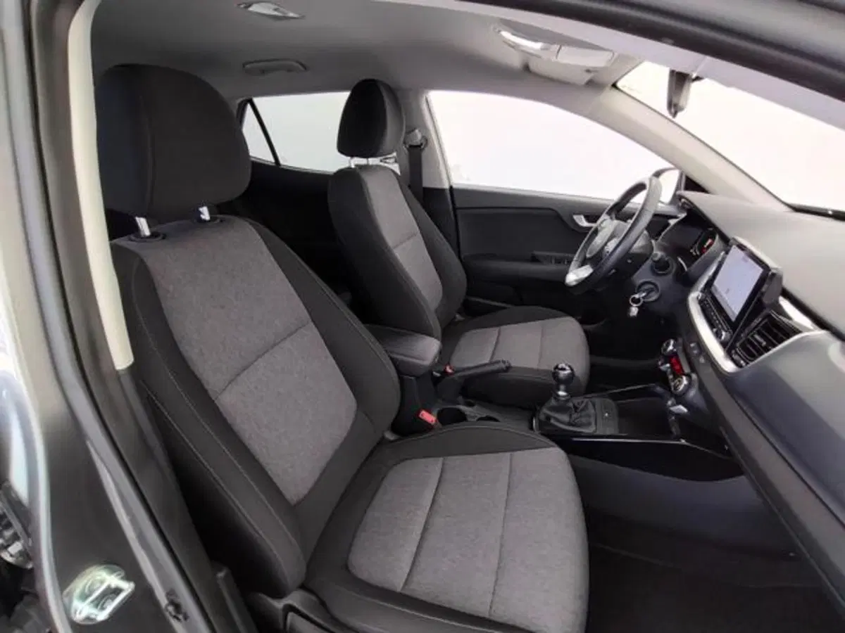Kia Stonic usata a Como (3)
