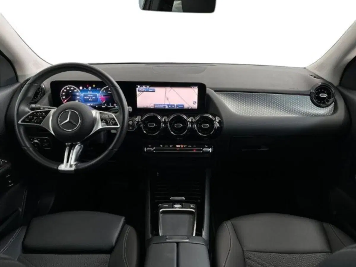Mercedes-Benz GLA SUV usata a Verona (9)