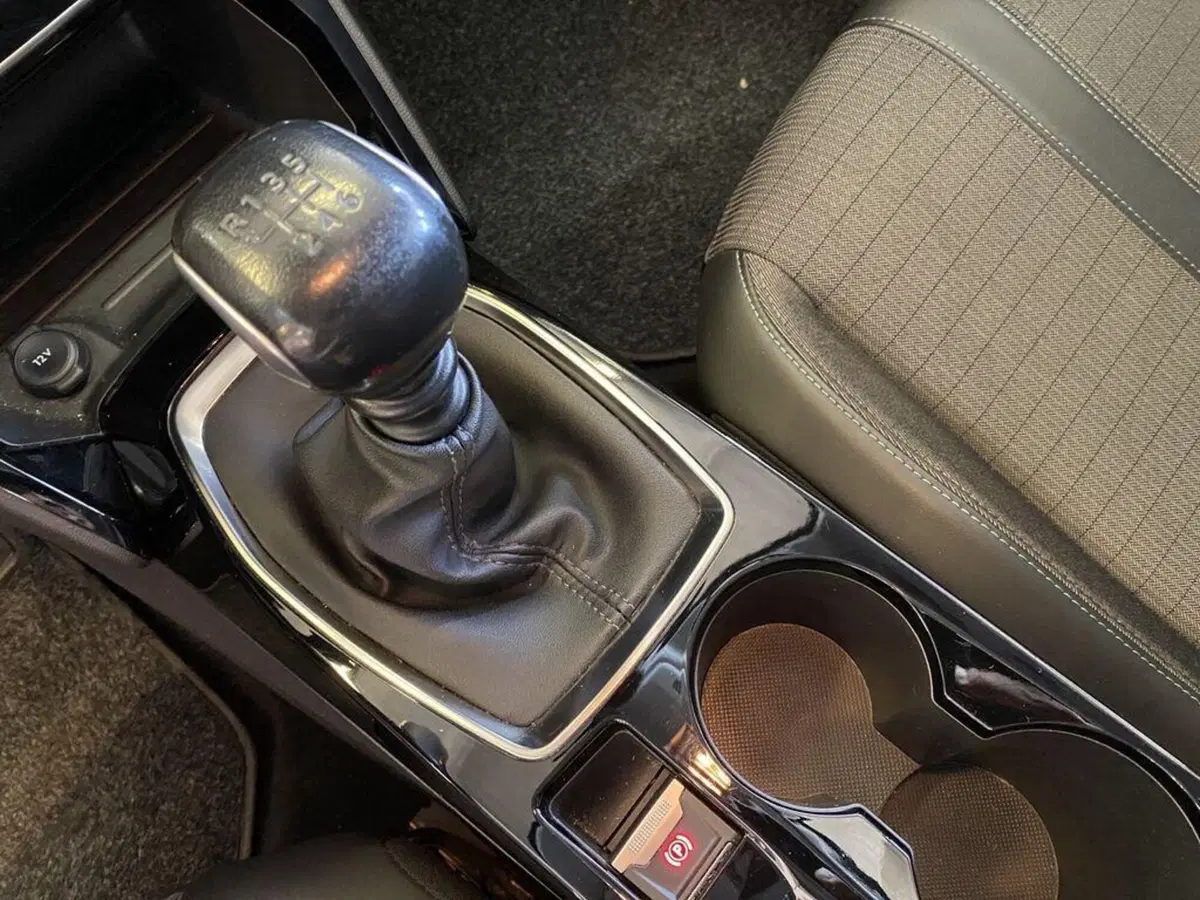 Peugeot 208 usata a Torino (12)