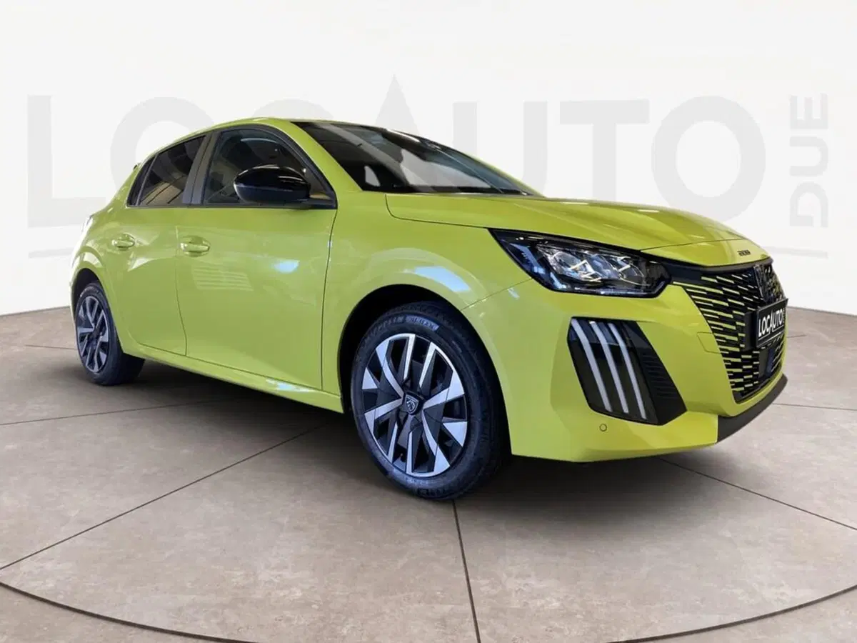 Peugeot 208 nuova a Torino (3)