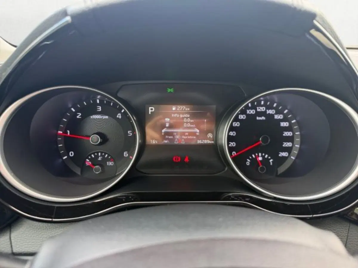 Kia XCeed usata a Udine (12)