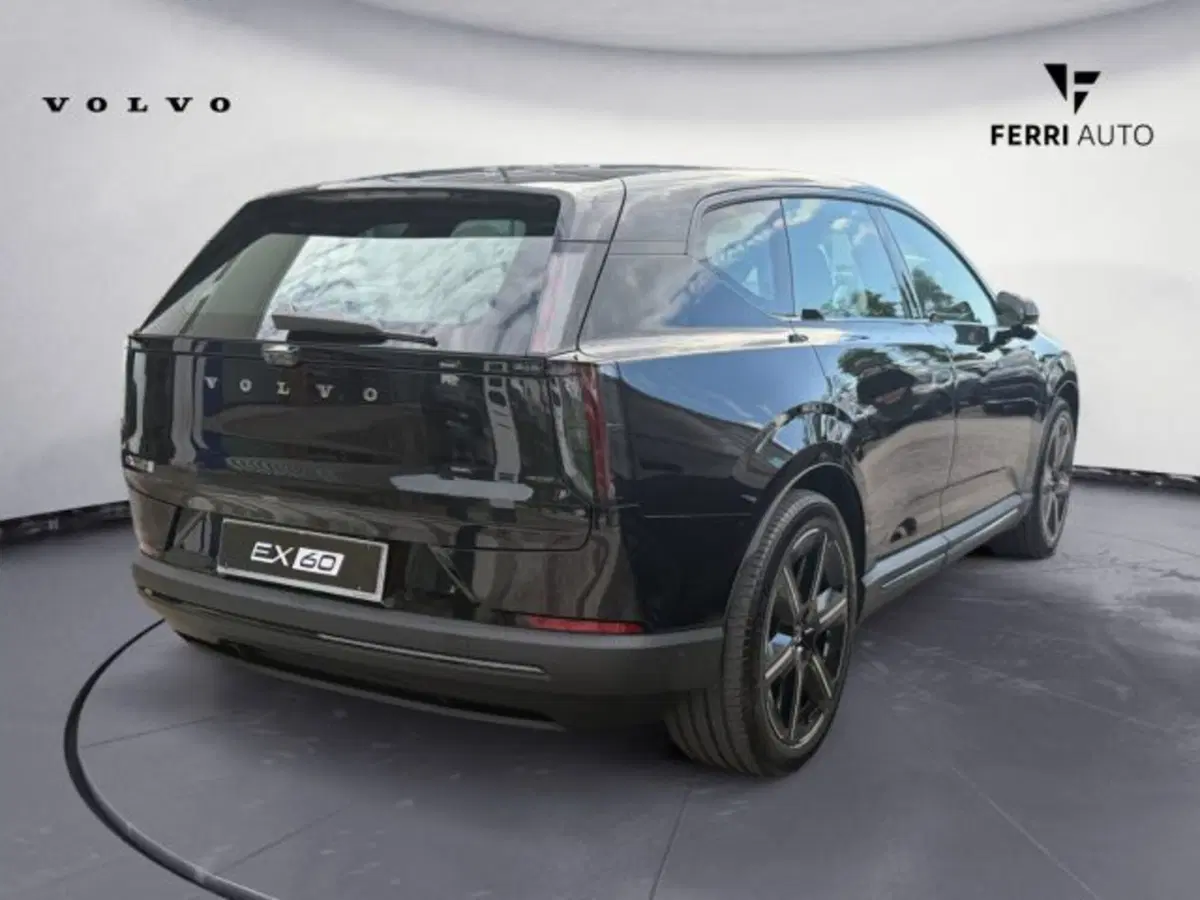 Volvo EX60 nuova a Udine (5)