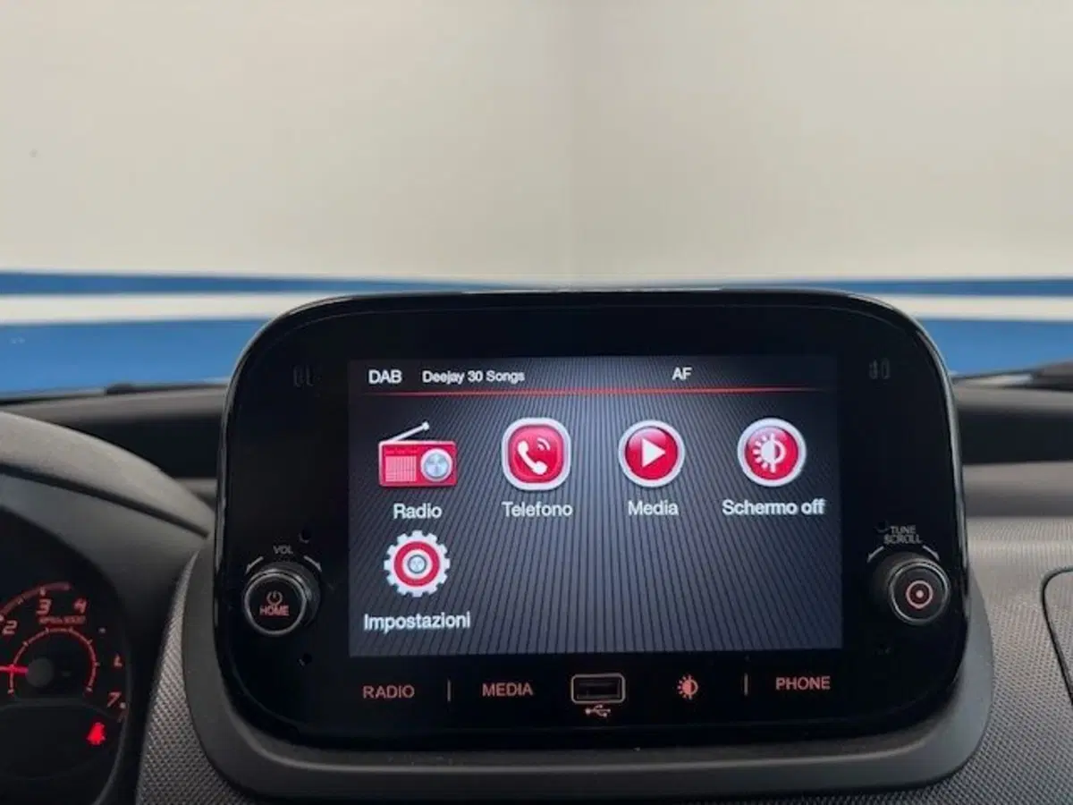 Fiat Fiorino usata a Prato (10)