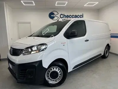Fiat Scudo Furgone ce 1.5 bluehdi 100cv L3H1 (Business) del 2022 usata a Prato