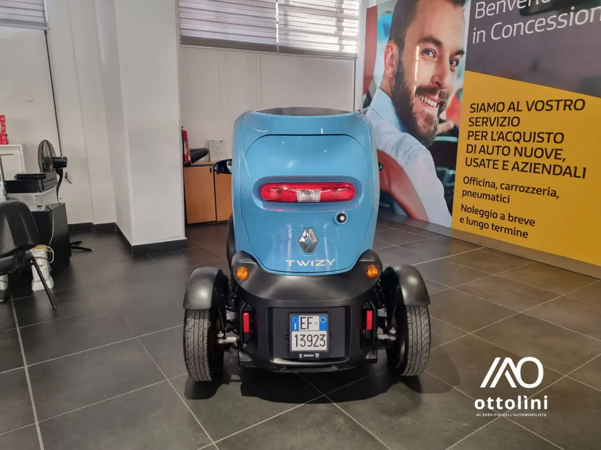 Renault Twizy usata a Cagliari (5)