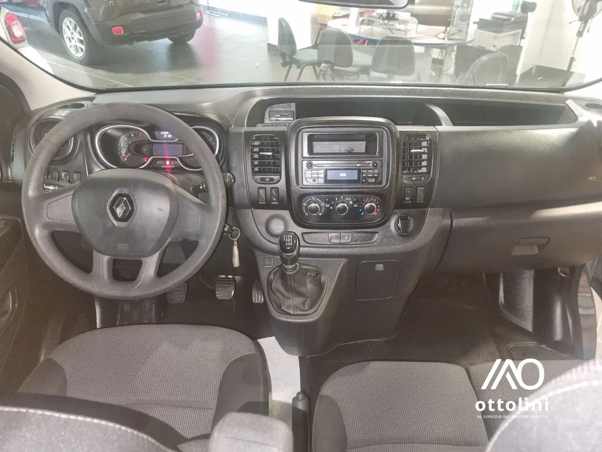 Renault Trafic Furgone usata a Cagliari (9)