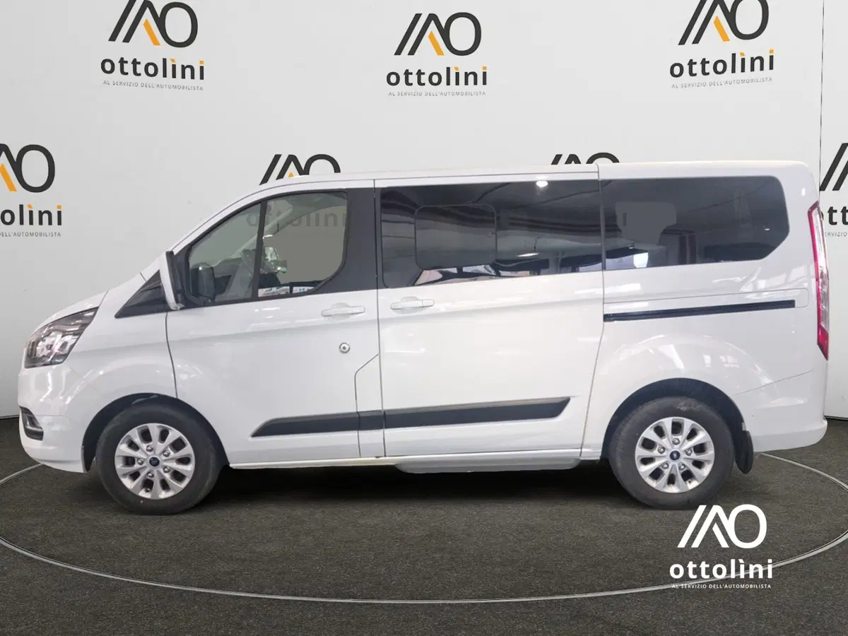 Ford Tourneo Custom usata a Cagliari (3)