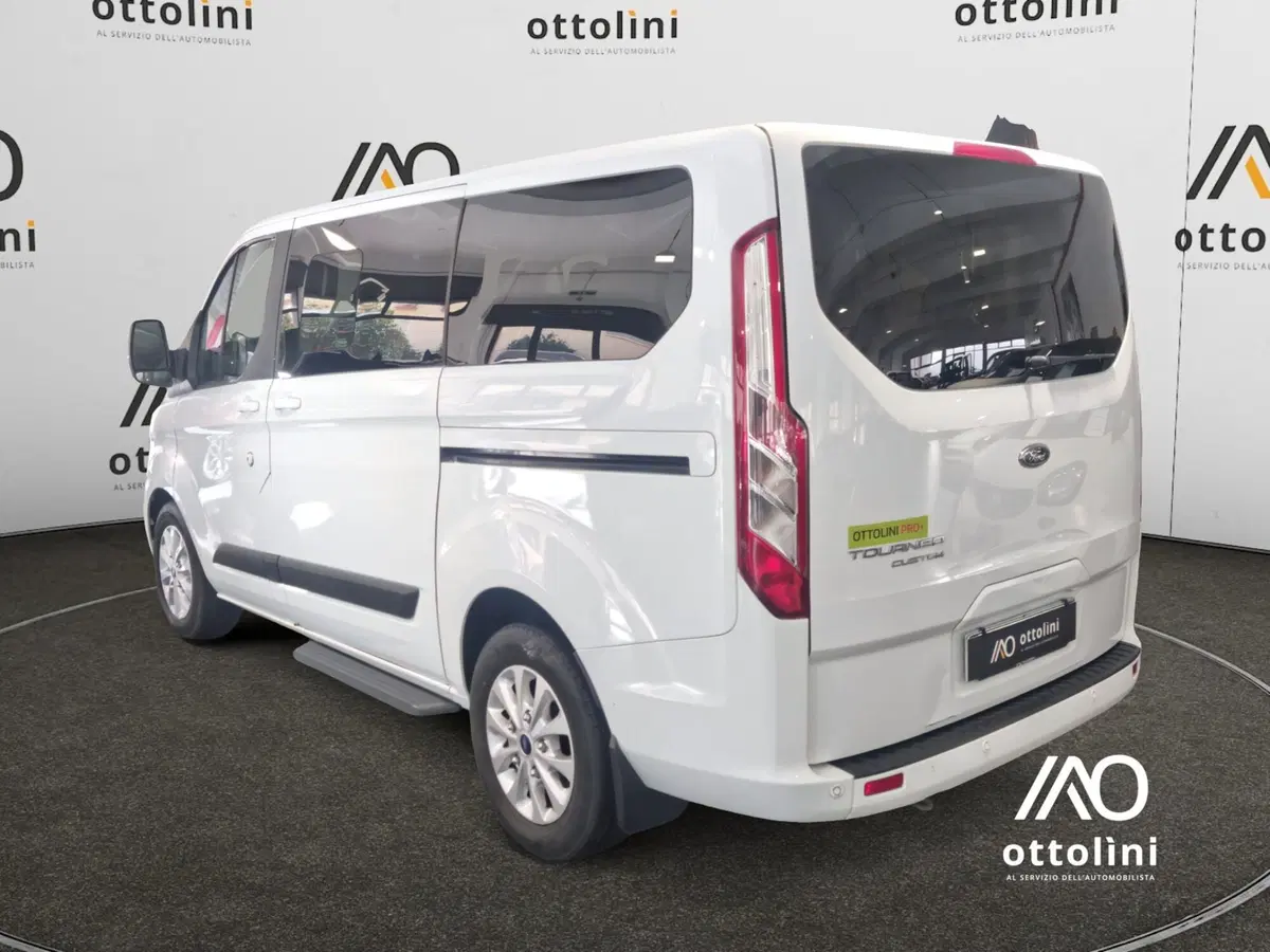 Ford Tourneo Custom usata a Cagliari (5)