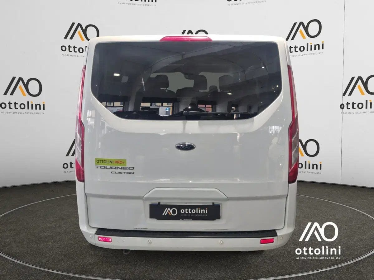 Ford Tourneo Custom usata a Cagliari (6)