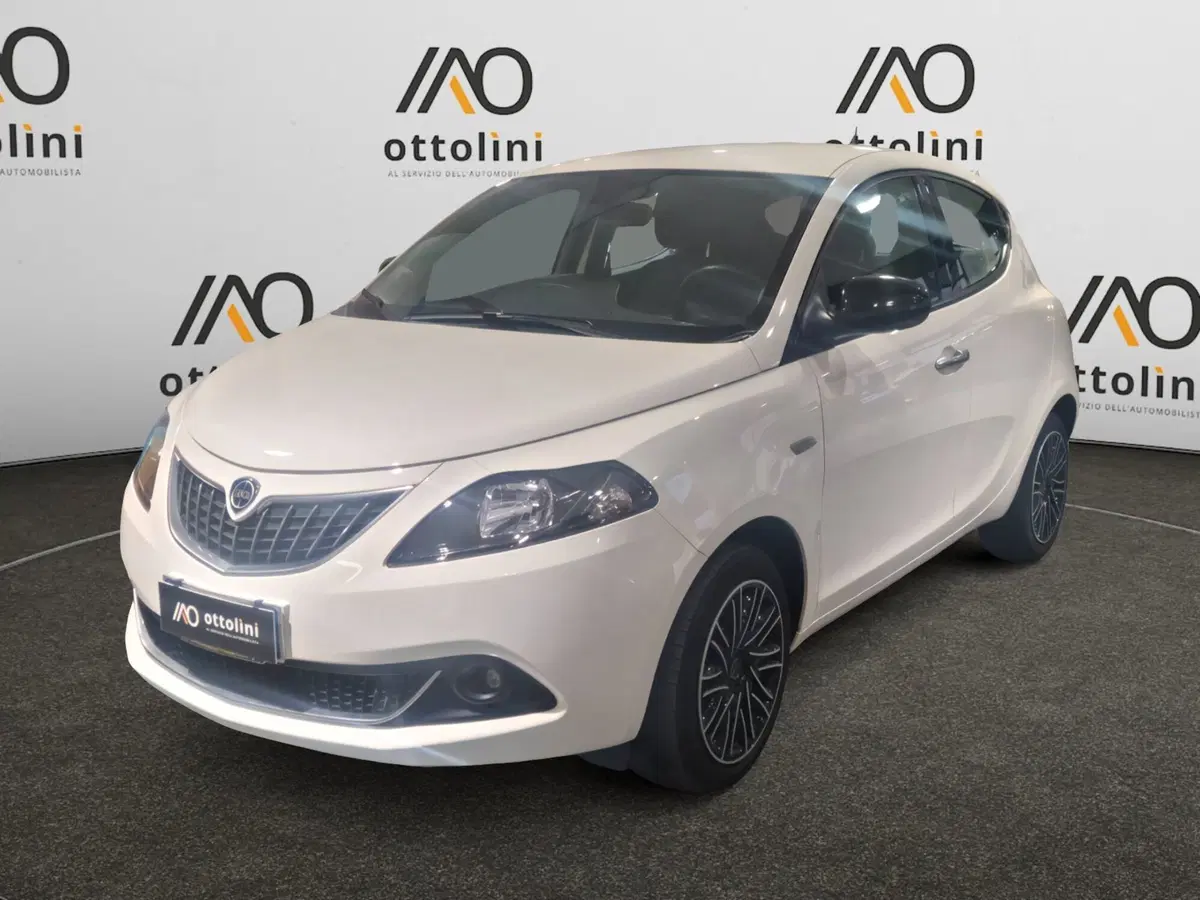 Lancia Ypsilon usata a Cagliari