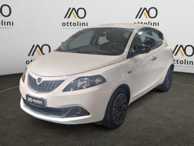 Lancia Ypsilon 1.0 FireFly 5 porte S&S Hybrid Gold Plus del 2023 usata a Cagliari